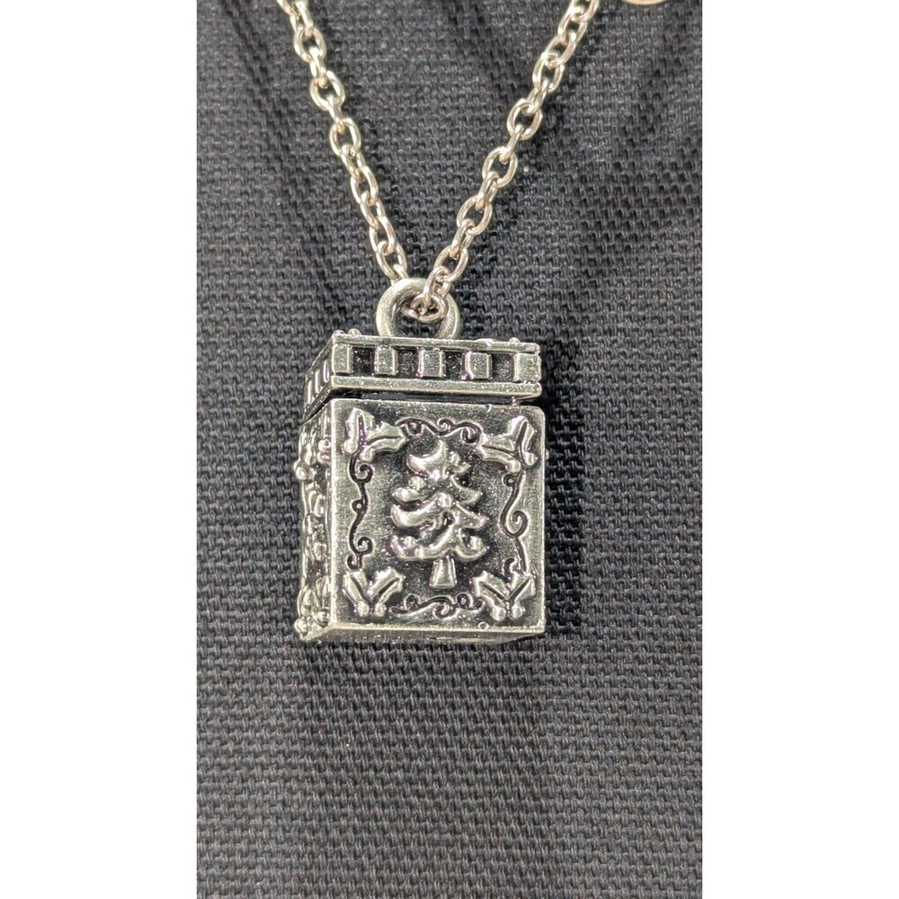 Triple Angel Prayer Box Charm